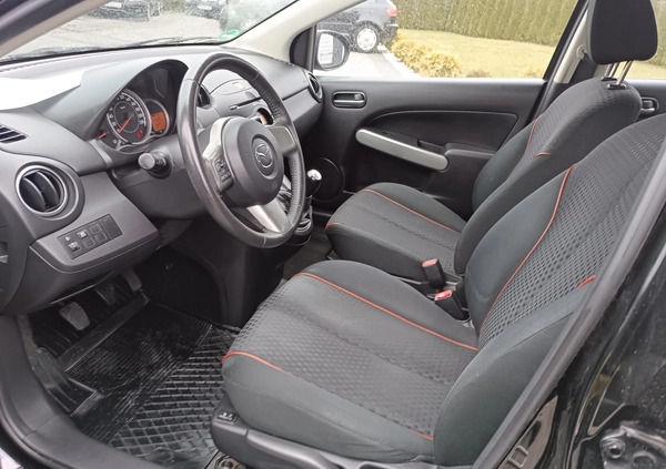 Mazda 2 cena 23900 przebieg: 134000, rok produkcji 2013 z Białobrzegi małe 254
